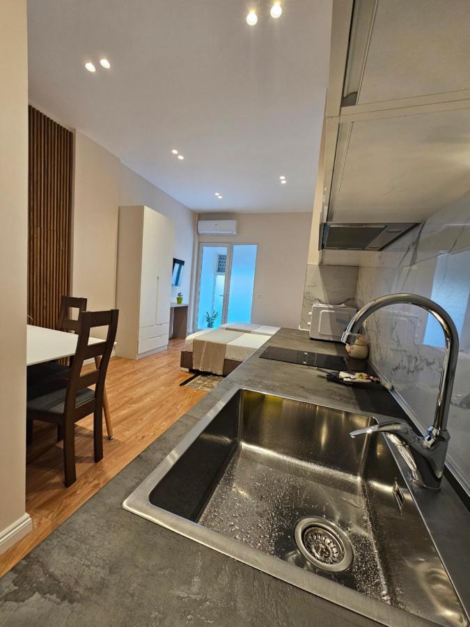 Alba Studio Apartment Тирана Екстериор снимка